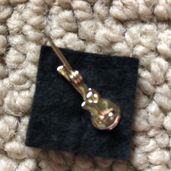 gold tone guitar pin - Picture 6 of 9